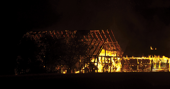 barn fire - photo by Jasiek03